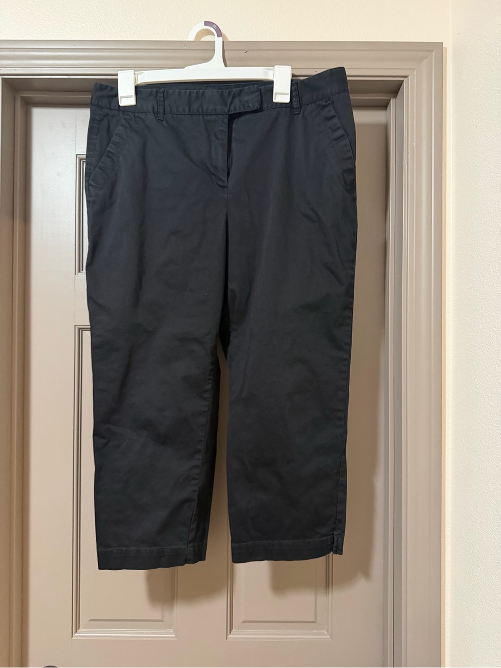 Charter Club Women’s Black Capri Size 14